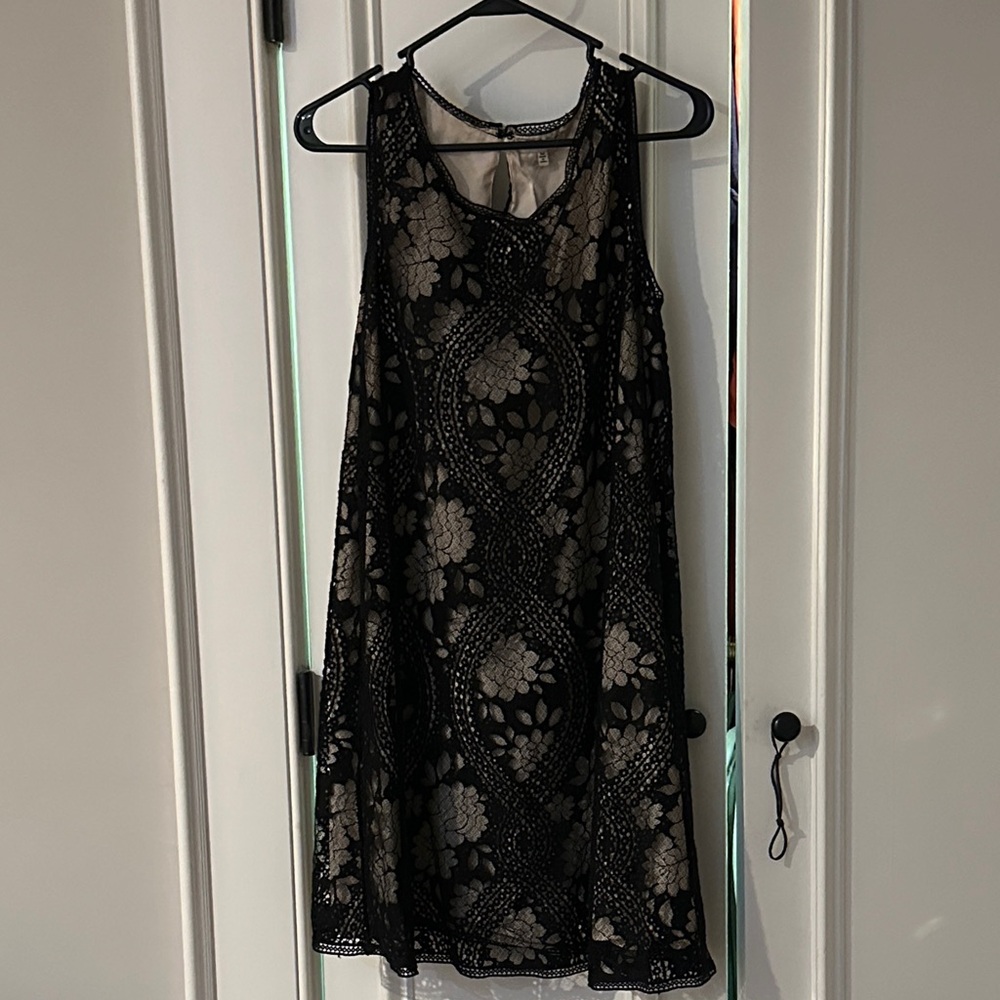 Max Studio Black and Cream Floral Backless Dress